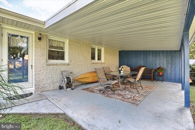 112 Robin Rd, Hershey, PA 17033 - photo 7