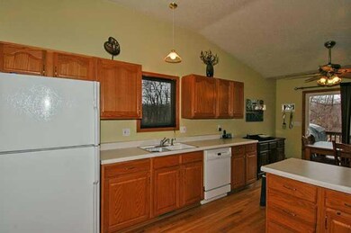 3021 Timber Hill Ct, Des Moines, IA 50320 - photo 7