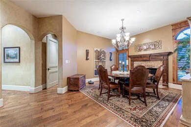 201 Regency Ct, Denton, TX 76210 - photo 6