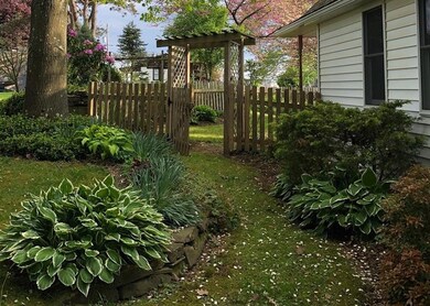 688 Plum St, Indiana, PA 15701 - photo 7