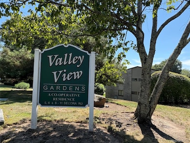 8 Secora Rd unit J-16, Monsey, NY 10952 - photo 6