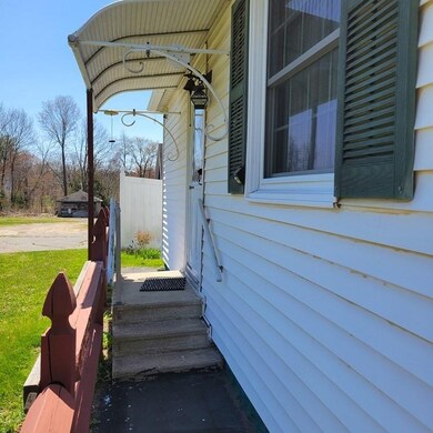 40 West St, Ludlow, MA 01056 - photo 3