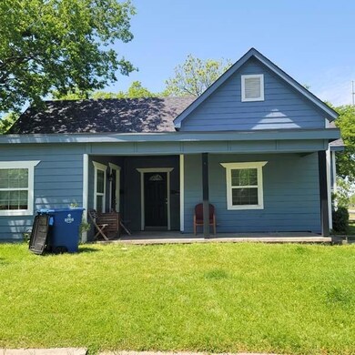 801 SW Main St, Ennis, TX 75119 - photo 2