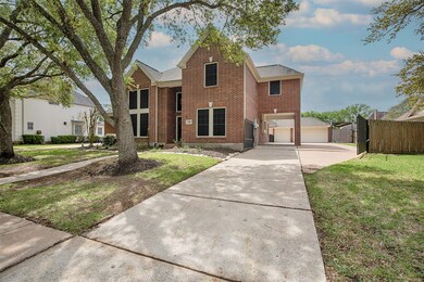 1814 Streamside Dr, Friendswood, TX 77546 - photo 3