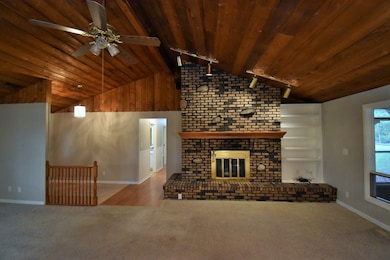 8108 Howe Rd, Wonder Lake, IL 60097 - photo 7