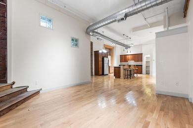 165 Market St unit 4, Lowell, MA 01852 - photo 5