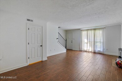 03-550 Post Rd Unit #404