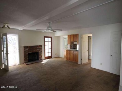 044-017812 - Living Room II.jpg
