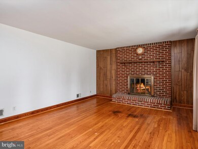 208 Hollins Ferry Rd S, Glen Burnie, MD 21061 - photo 7