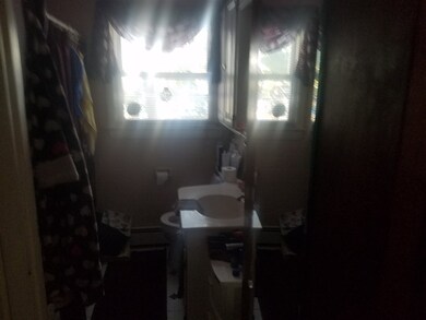 11 Pine Grove Ave, Nashua, NH 03060 - photo 5