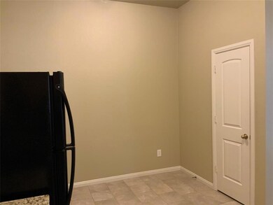 111 N Workman Rd unit 113, Decatur, TX 76234 - photo 4