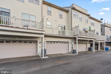 22569 Norwalk Square, Ashburn, VA 20148 - photo 3