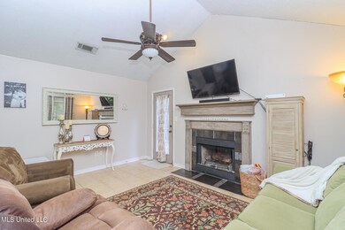 312 n grove cir 7