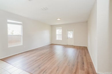 8827 Silver City, San Antonio, TX 78254 - photo 4