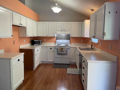 7319 SW 25th Ct, Topeka, KS 66614 - photo 4