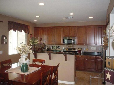 Kitchen & Dining Area