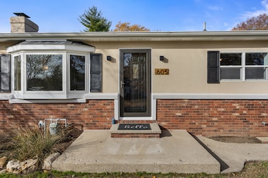 605 S Fair St, Champaign, IL 61821 - photo 4