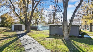 138 Carol Louise Dr, Caseyville, IL 62232 - photo 4