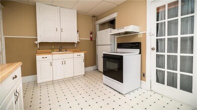 827 Wall St, Allentown, PA 18109 - photo 7