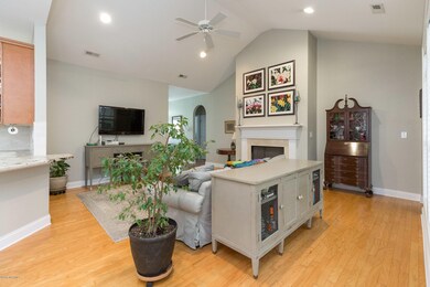 Living room 2