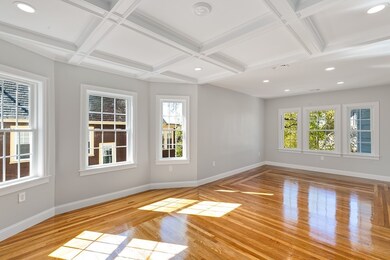 39 Mount Vernon St unit 2, West Roxbury, MA 02132 - photo 4