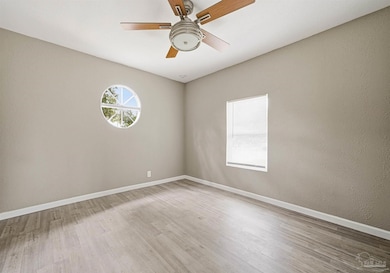 206 S 2nd St, Pensacola, FL 32507 - photo 5