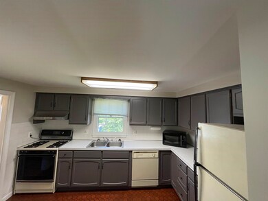 14 Danbury Rd, Nashua, NH 03064 - photo 7