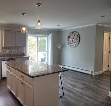 9 Berry St, Rochester, NH 03867 - photo 6