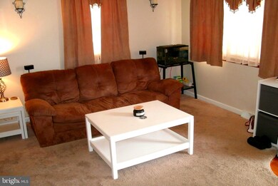 546 Compass Rd E, Middle River, MD 21220 - photo 2