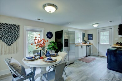 Dining room into kitchen