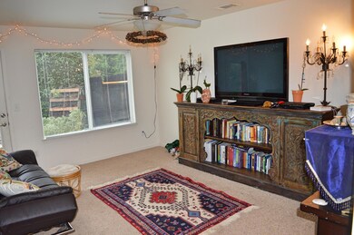 1047 Living Room 1