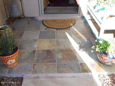 tile laurel