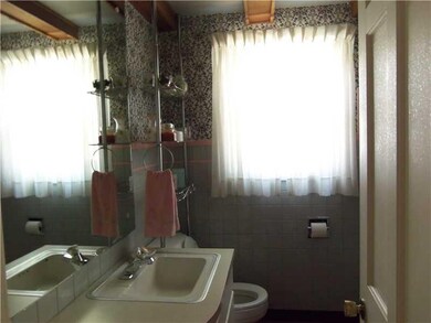 Full Bath.