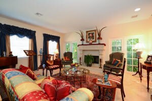 415 29th St, West Palm Beach, FL 33407 - photo 2