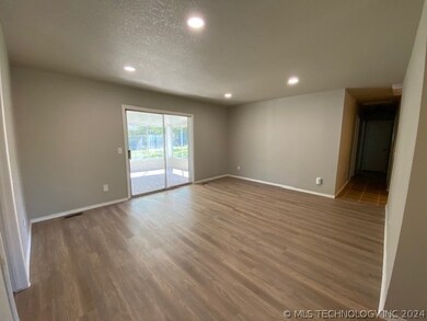 12707 S 124th East Ave, Broken Arrow, OK 74011 - photo 7