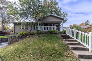 3508 E Lantern Ln, Saint Joseph, MO 64506 - photo 2