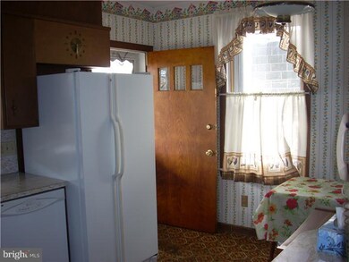 1540 Birch St, Reading, PA 19604 - photo 7