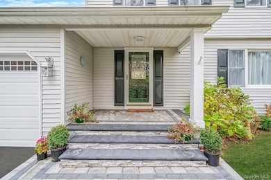 202 Gerard Rd, Yaphank, NY 11980 - photo 4