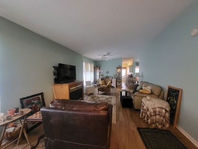 1059 Bayside Rd unit 225, Elgin, IL 60123 - photo 6