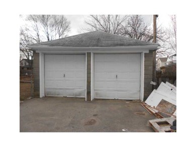Parking Lot/Garage.
