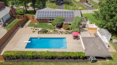 6604 Hitching Post Ln, Cincinnati, OH 45230 - photo 2