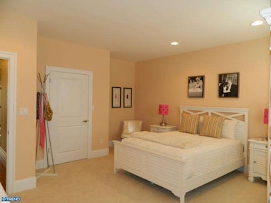 350 Newbury Ct, North Wales, PA 19454 - photo 2