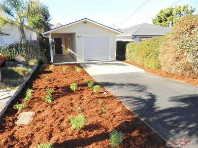 Move-In Ready! New professional front yard landsca