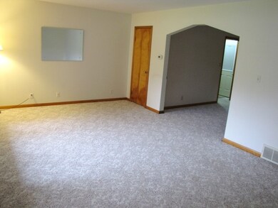 2305 Center Ave, Janesville, WI 53546 - photo 4