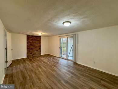 1830 Eloise Ln, Edgewood, MD 21040 - photo 4