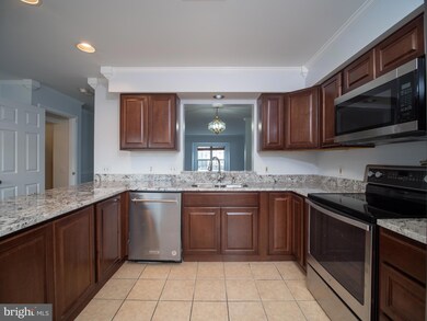 7077 Gresham Ct W, Frederick, MD 21703 - photo 3