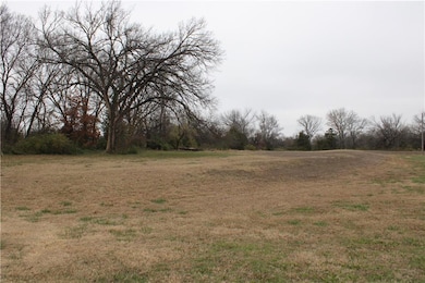 3222 W Main St, Independence, KS 67301 - photo 5