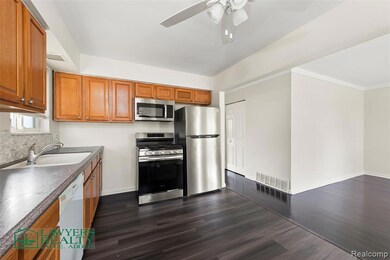 20562 Vermander Ave, Clinton Township, MI 48035 - photo 5