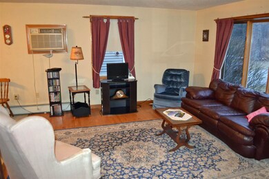 124 Middle Winchendon Rd, Rindge, NH 03461 - photo 3