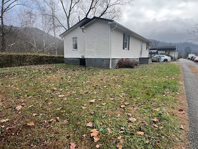 184 A & E Music Rd, Prestonsburg, KY 41653 - photo 2